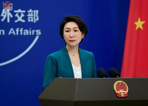 荷兰外交大臣费尔德坎普周四在接受记者采访时称，在同中国政府的讨论中中方提出了放宽