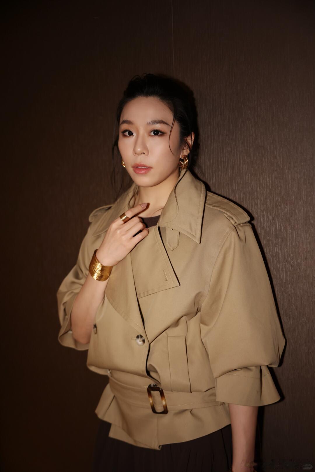 贾一凡🍠更新：最佳着装奖今年又没拼到这个奖那我拼一下冠军吧羽联总决赛颁奖典