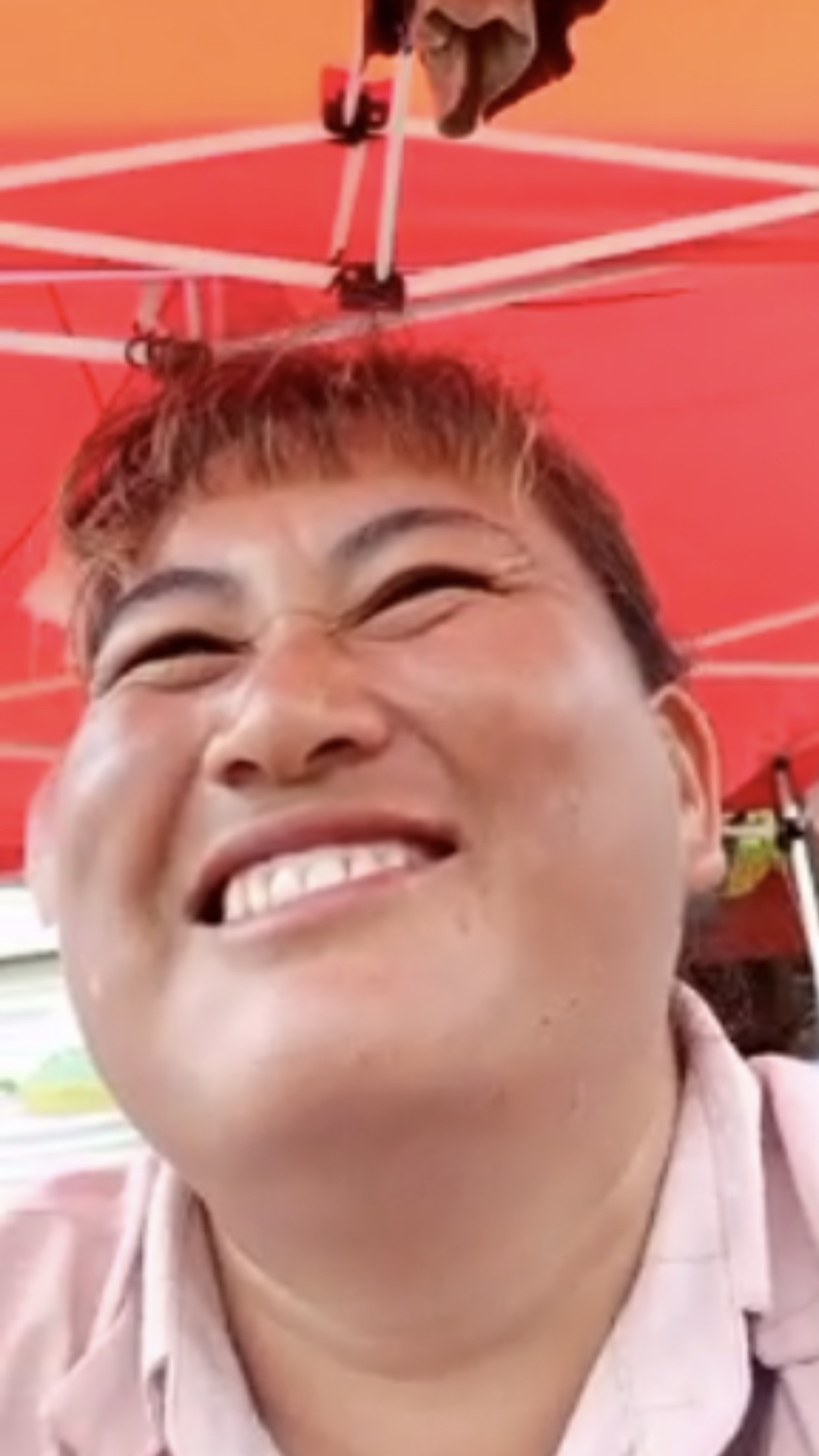 家庭背叛背后隐藏的惊天秘密二昏妻子背叛丈夫，因家庭矛盾引发的情感崩...