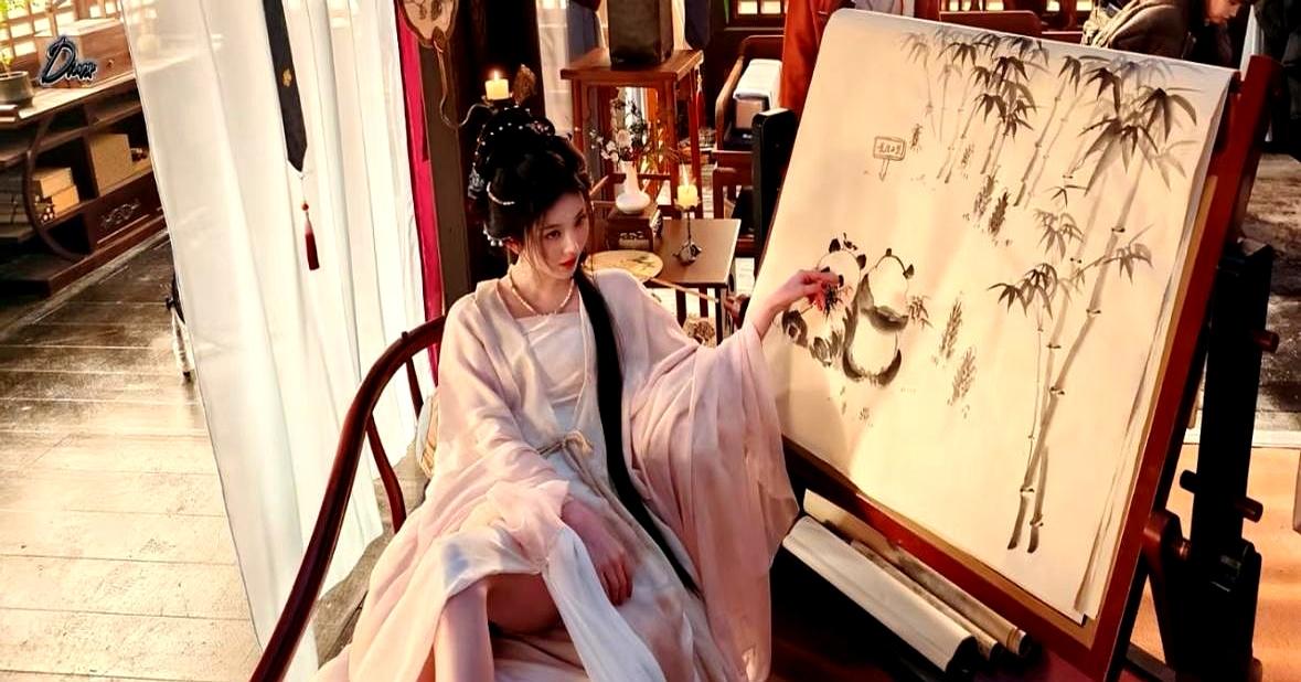 最抢戏的，往往不是女主。《逐玉》热播，很多人盯着主线权谋和爱情，真正把讨论度