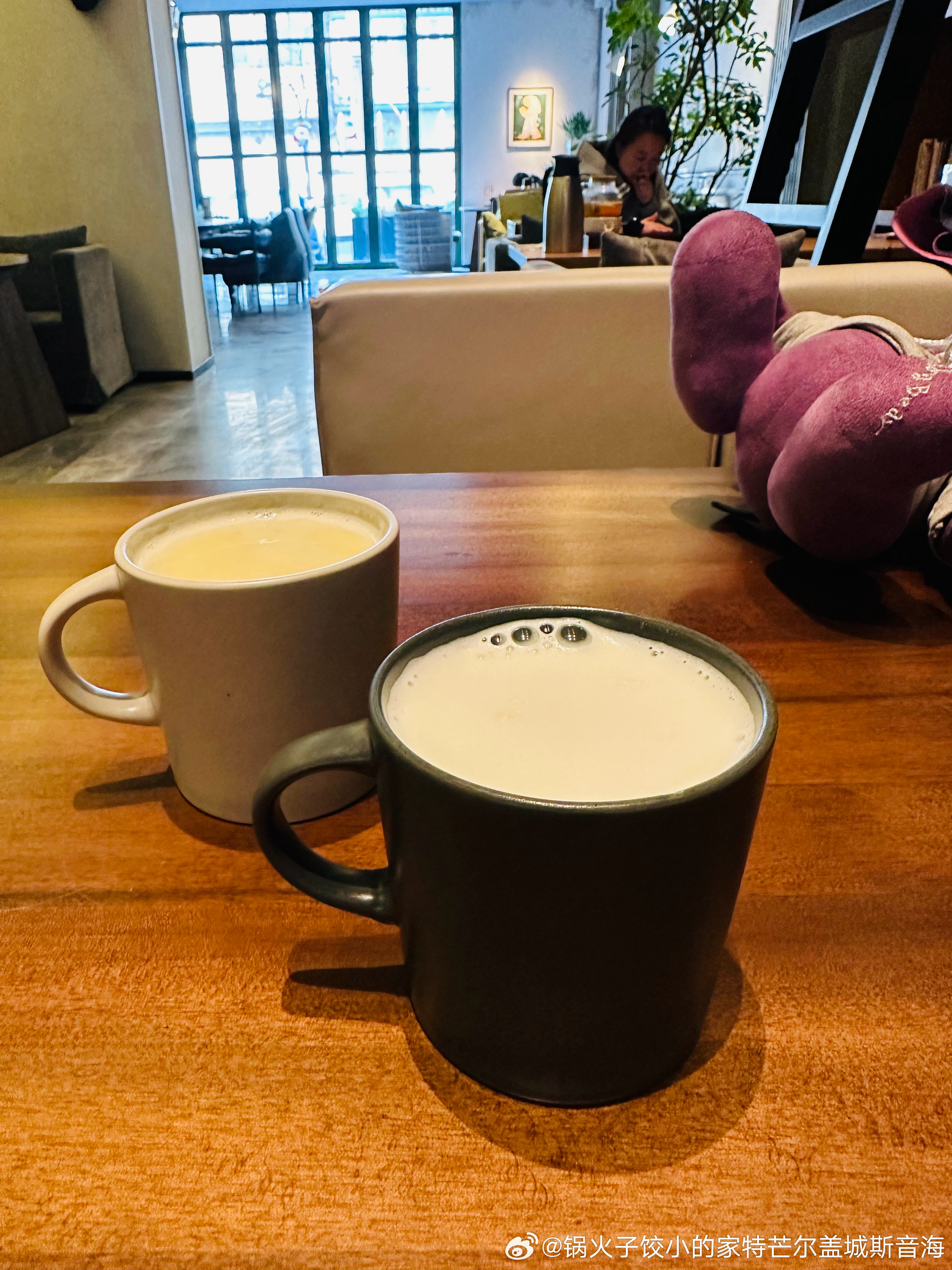 今天的早饭，又是我爱的滑蛋虾仁！但不知道是厨师的刀有问题，还是餐刀有问题，特别重