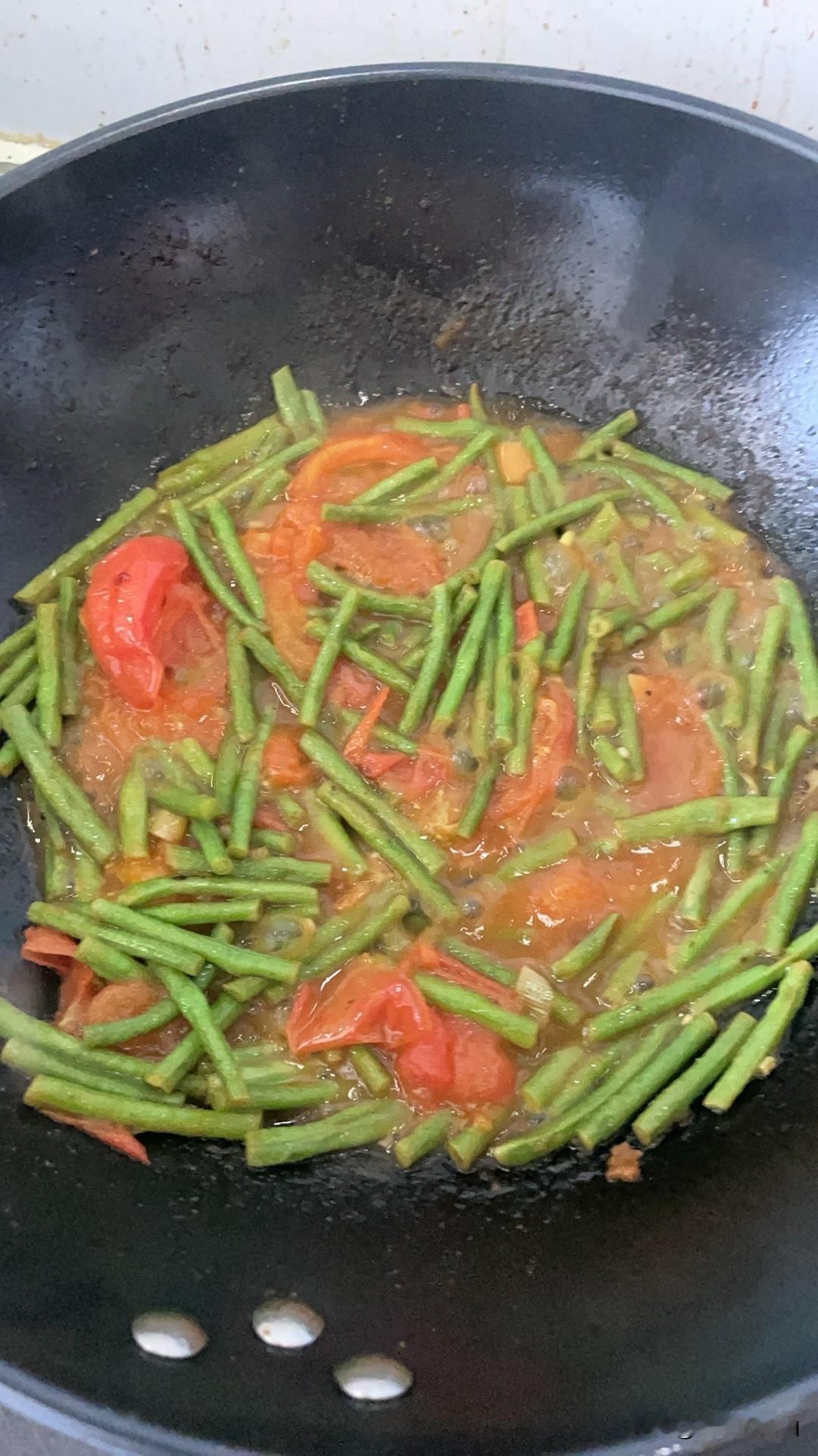 你们有没有遇到过喜欢开着门做饭的邻居？我家对门邻居就特别喜欢开着门做饭，关键