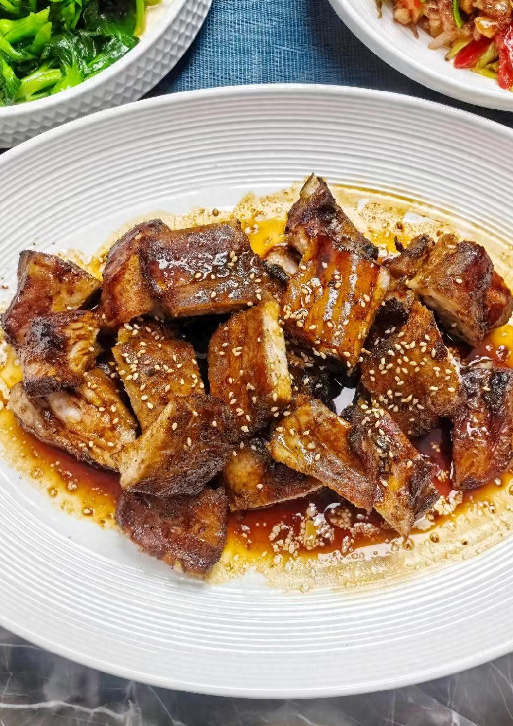 🦵春燥腿没劲？多吃这3道“强骨菜”，润燥补钙走路带风春天干燥，很多中老年人觉