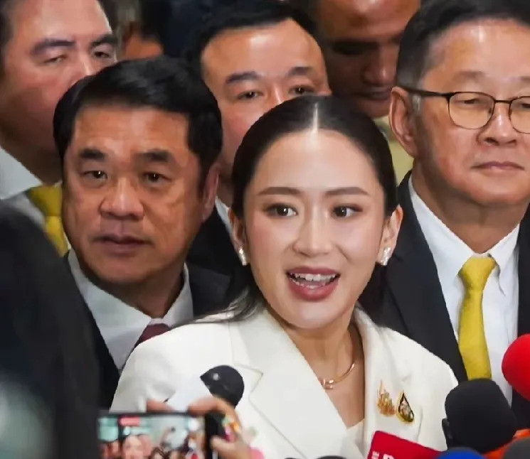 佩通坦升官内幕：泰王才是背后大佬啥？佩通坦当文化部长了？