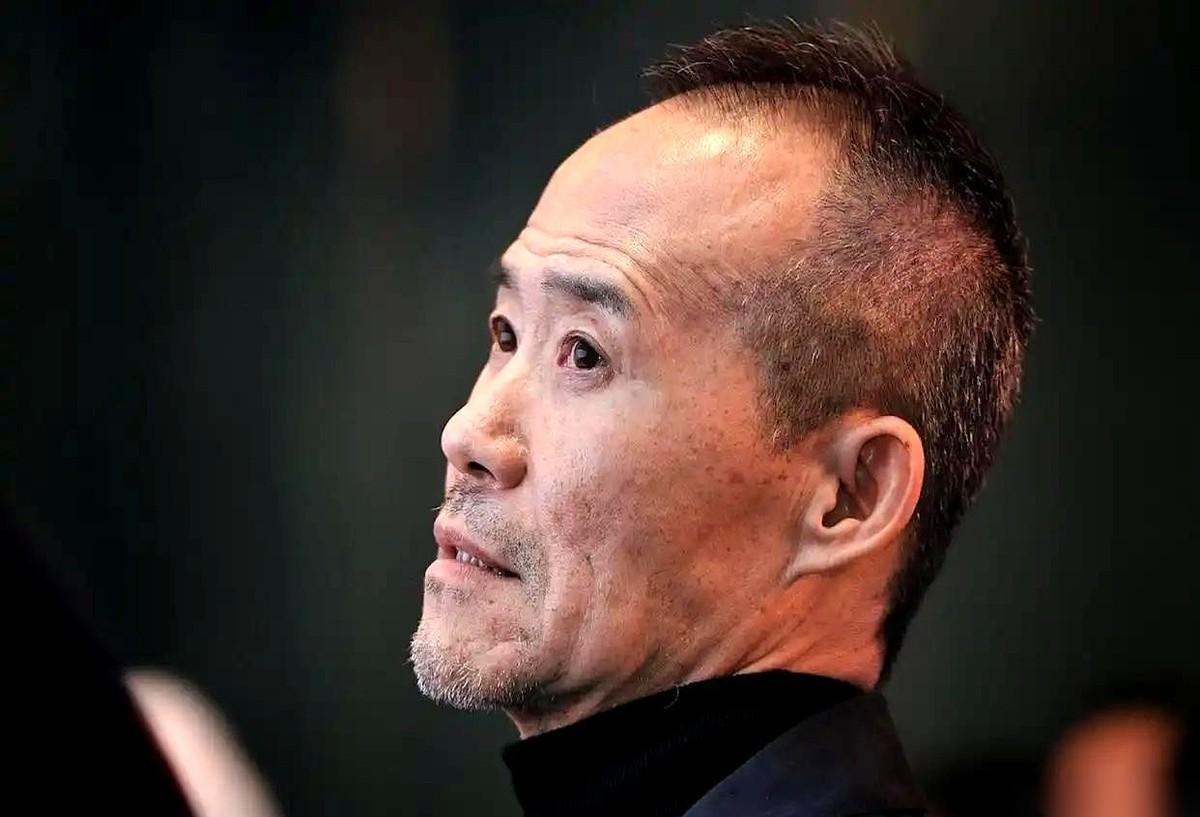 你喝的怡宝，你逛的华润万家，很多人都不知道，最早都是王石攒的局。一个卖水，一个