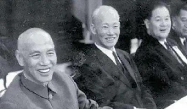 1963年，蒋介石想反攻大陆，他找到陈诚，想跟他讨论一下。结果，讨论的过程中，两