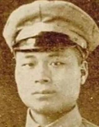 1959年，52岁的邱行湘获得特赦，还是光棍一个，这个曾经叱咤战场的国民党将军，