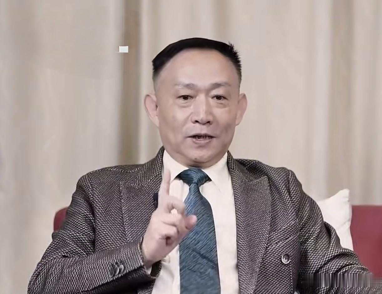 加油越来越贵根源！卢麒元：三件事悄悄拉高我们日常开销每次去加油站、买家电，