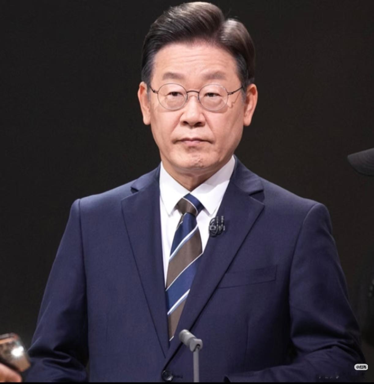 这事儿看着真挺让人摸不着头脑的。前阵子咱们刚给李在明送了一部小米手机，本来挺