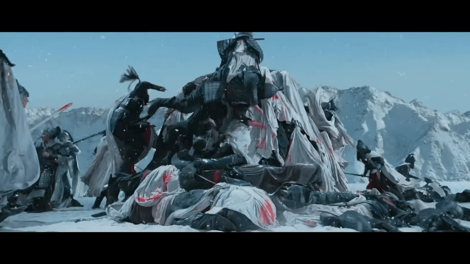 李昀锐冰湖重生名场面冰湖重生第1集1分31秒《冰湖重生》开篇就封神，李昀锐一身战