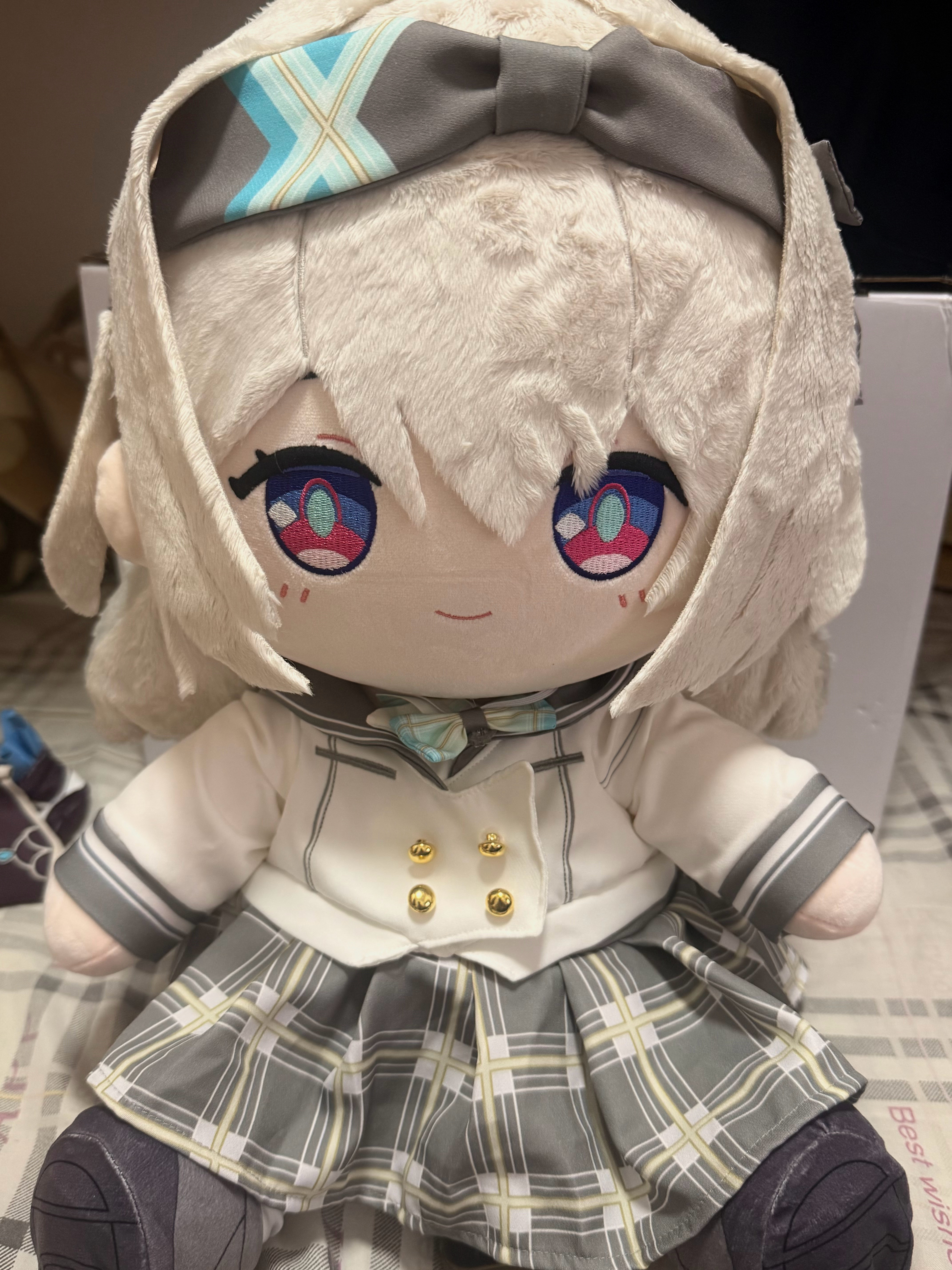 给萤宝换衣服