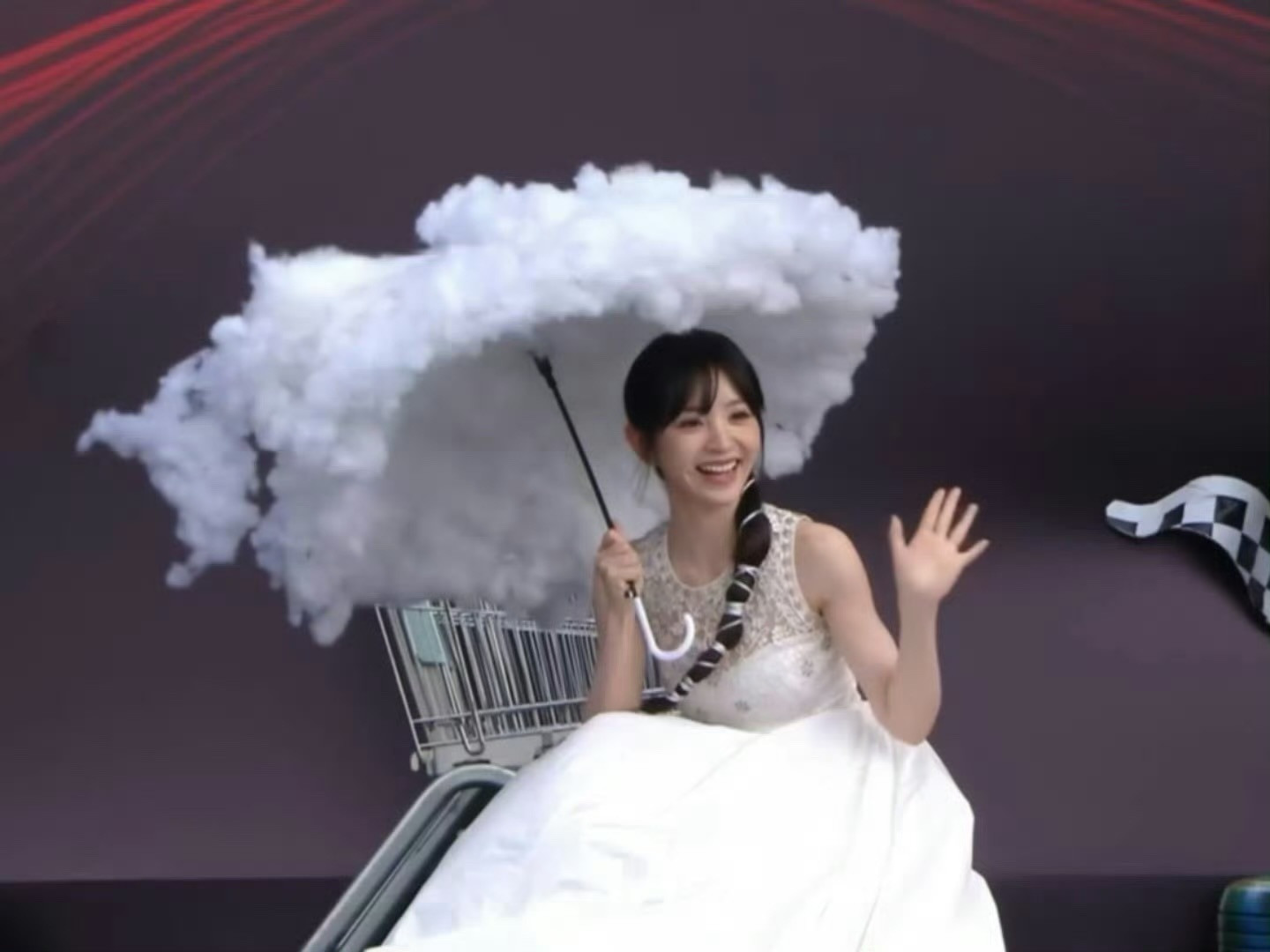 田曦薇芭莎红毯造型来啦今天是小公主🧚‍♀️​​​
