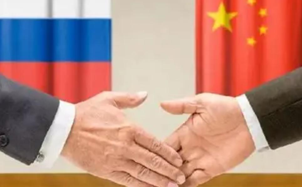 油价差有内情?俄罗斯石油卖给中国80美元每桶，卖给印度人的却是30美元，问题究竟
