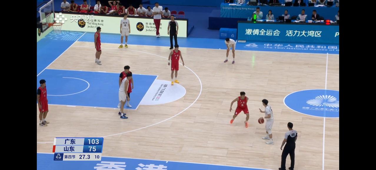 恭喜广东队获得全运会男篮大满贯！在男篮成年组、U22和U18三个级别都获得了全运