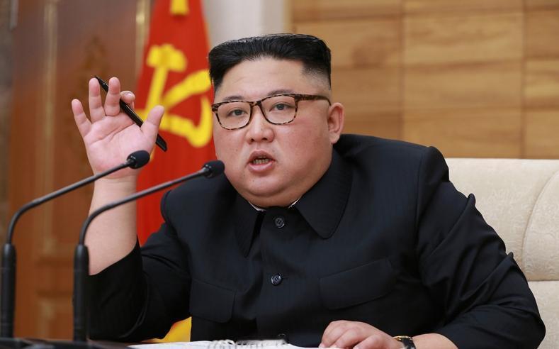 朝鲜导弹车开进俄阵地，基辅已在射程之内【观察者网】近日，乌克兰情报部门声称“朝