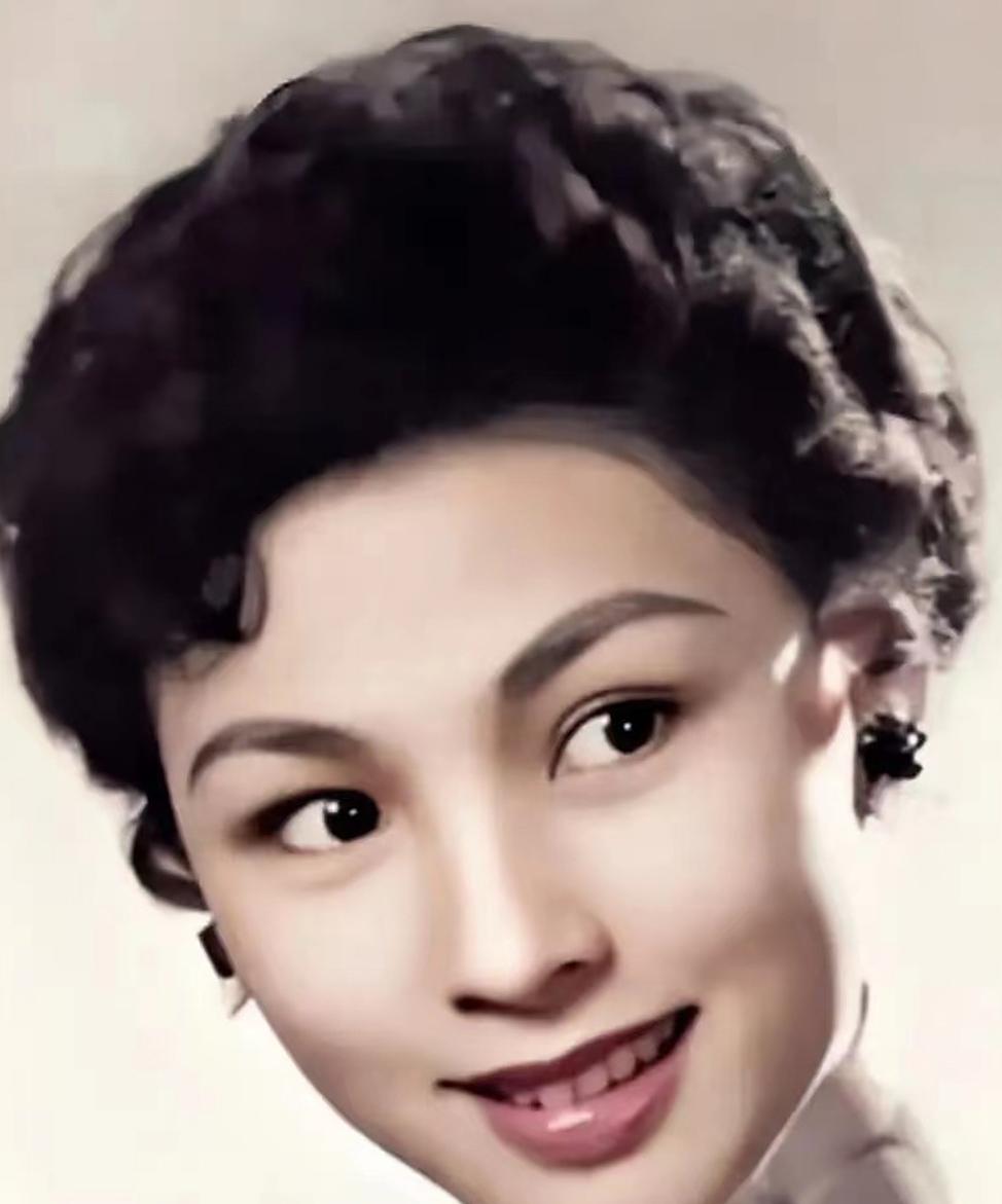 1917年，湖南军阀王德庆病死，临终前偷偷留给17岁小妾留下三十万大洋，嘱咐小妾