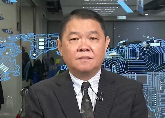 这两天台湾那边一个叫黄征辉的退役舰长上了电视，一上来就火力全开，直接把两岸议题讲