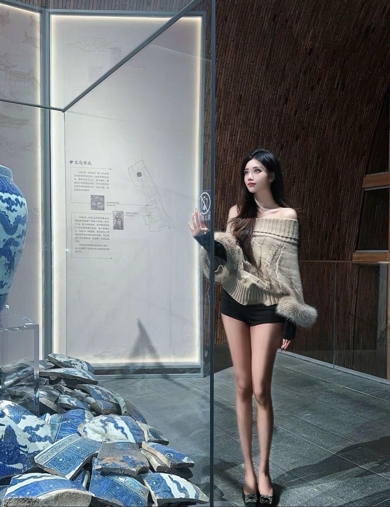 青瓷如玉，岁月如歌。