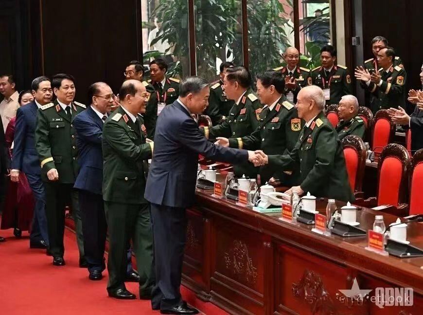 从出席名单，就知道越南退伍军人协会不简单！6月17日上午，越南召开退伍军人协