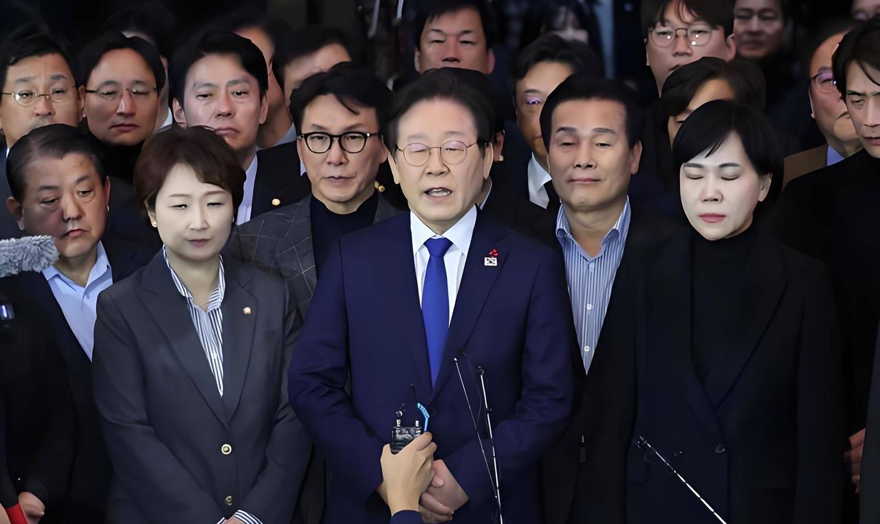 哪国外交？分明是场生意！特朗普当面要韩国