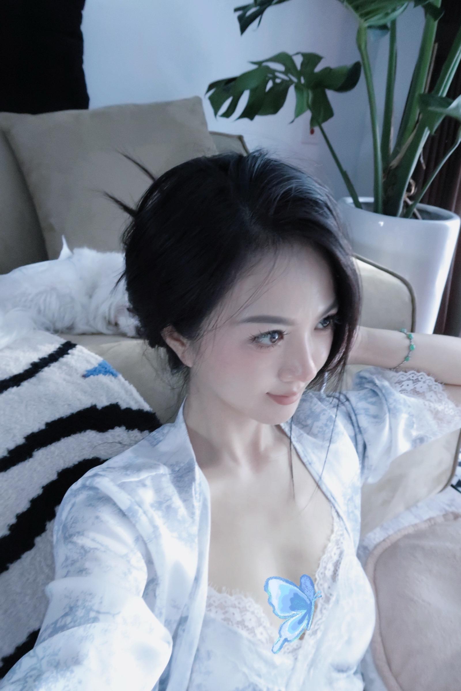 爱是下意识的惦记和心疼 唯独不是那句 我对你已经够好了吧