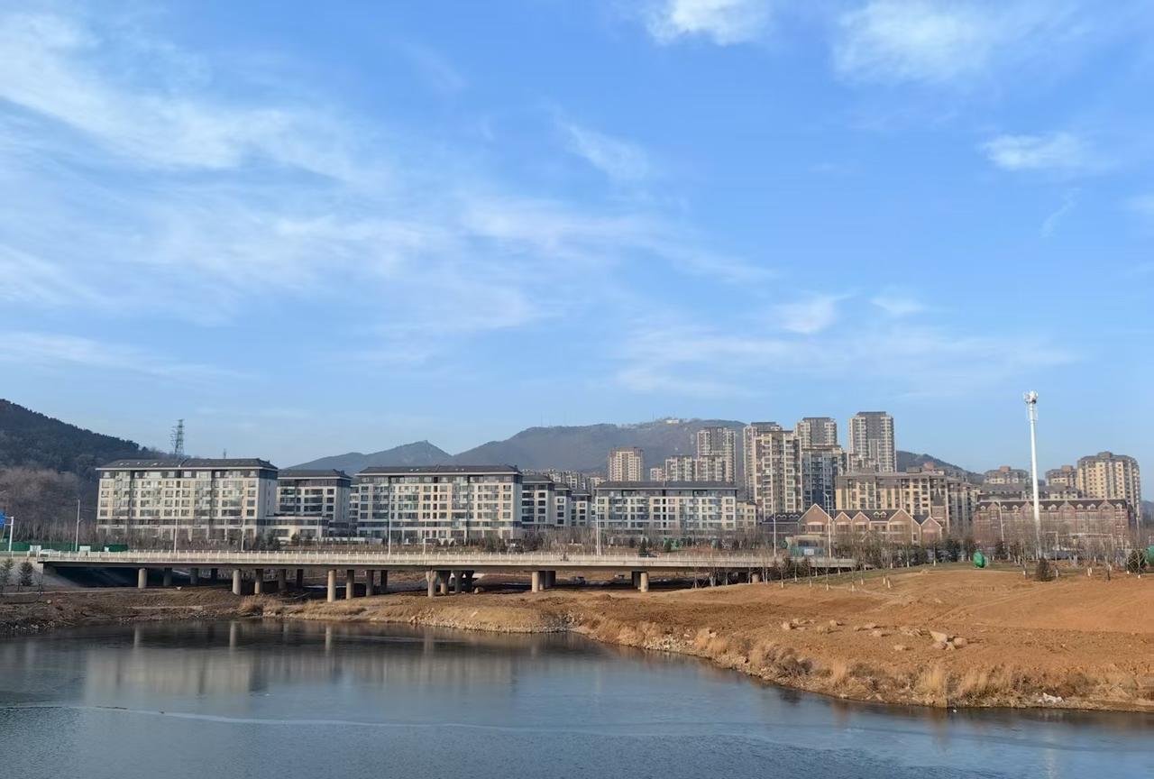 烟台又出台了许多所谓的房产新政，像购买首套140平方以下的住房，征收1%的契税，
