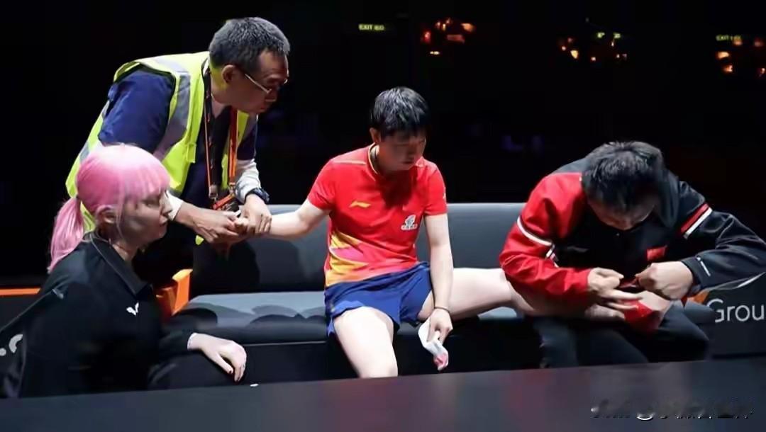 莎莎退赛了，楚钦退赛了！很多人不但没有责怪他们，反而在为他们抱不平。因为他们