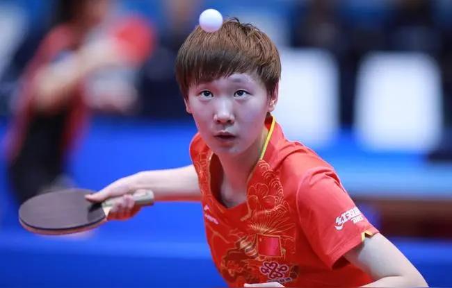 四大要素！确保王曼昱击败孙颖莎夺冠！中国大滿贯女单决赛，王曼昱4：2击败劲敌孙颖