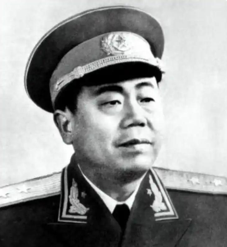 莱芜战役大捷，聂凤智俘虏了国民党46军军长韩练成，兴冲冲向陈毅邀功，谁知陈老总一