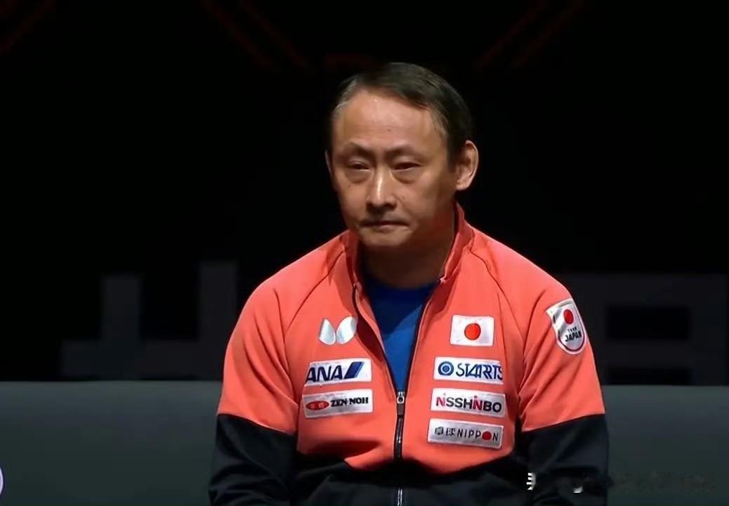 不得不说，张本兄妹的父亲张本宇这一年苍老的特别快，可能是两个儿女都不同程度的加快