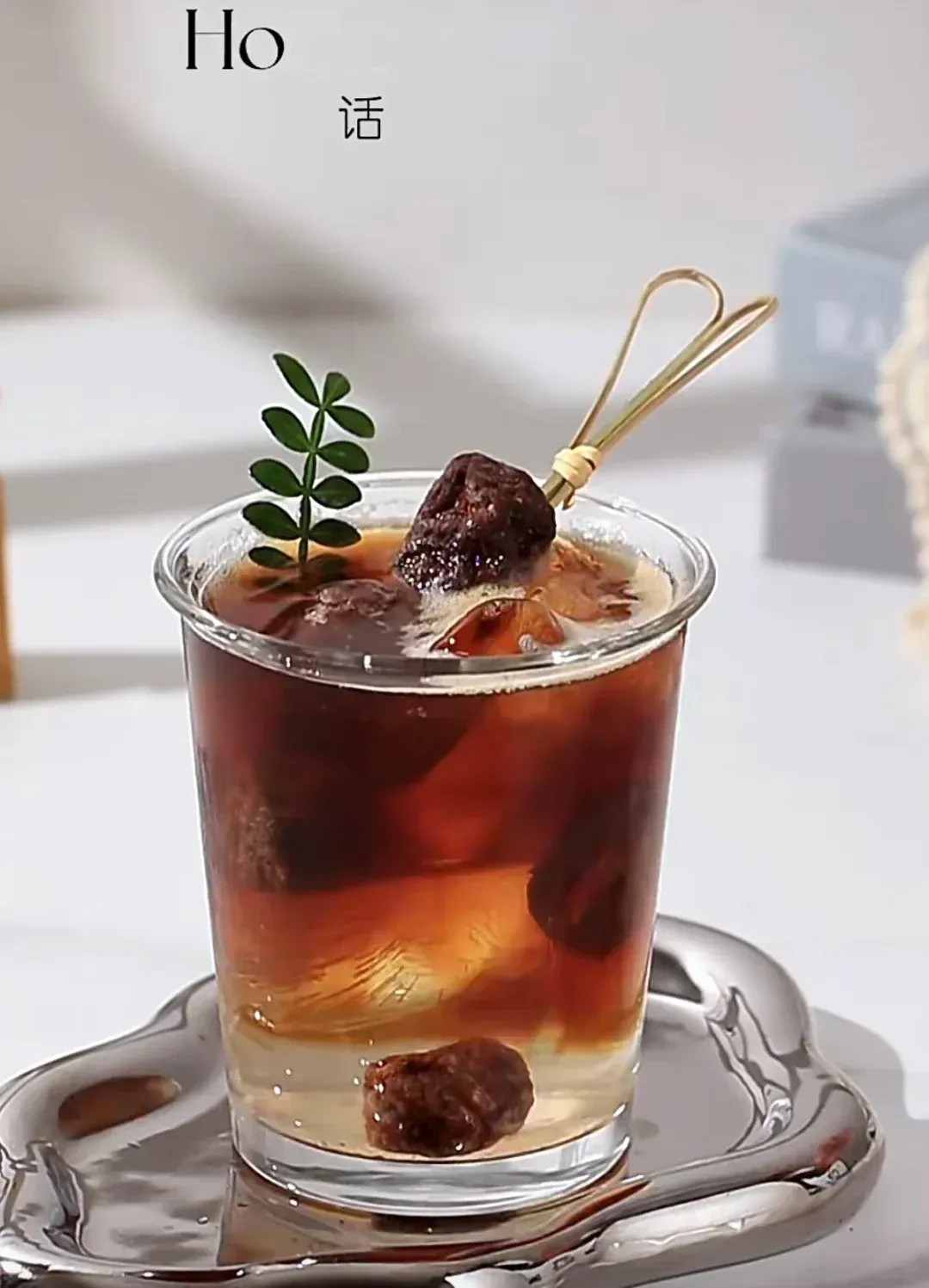 冰咖啡和热咖啡的差别居然这么大我必须说，冰咖啡和热咖啡真的是两种完全不同的存在!