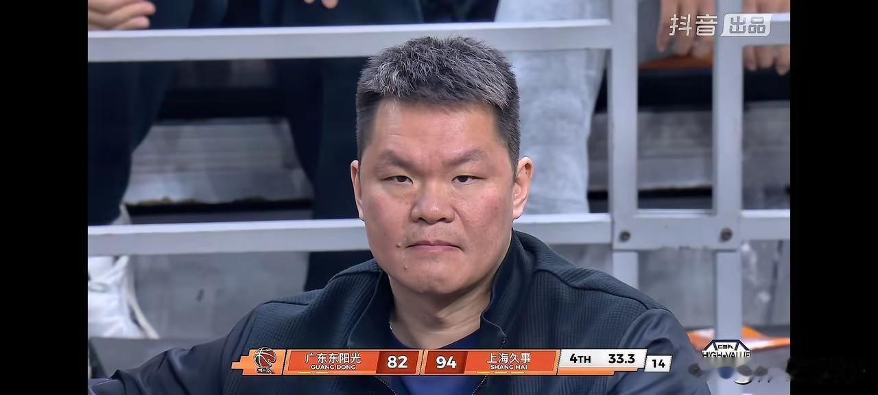 从长远来看，广东男篮想重铸广东篮球文化，重拾昔日广东男篮王朝成绩，要想豪华球员配