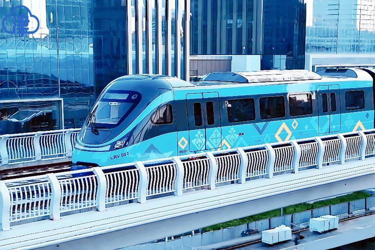 一条轻轨通车新闻本以为只是常规基建报道，没想到哈萨克斯坦总统竟当众说出标准中文，