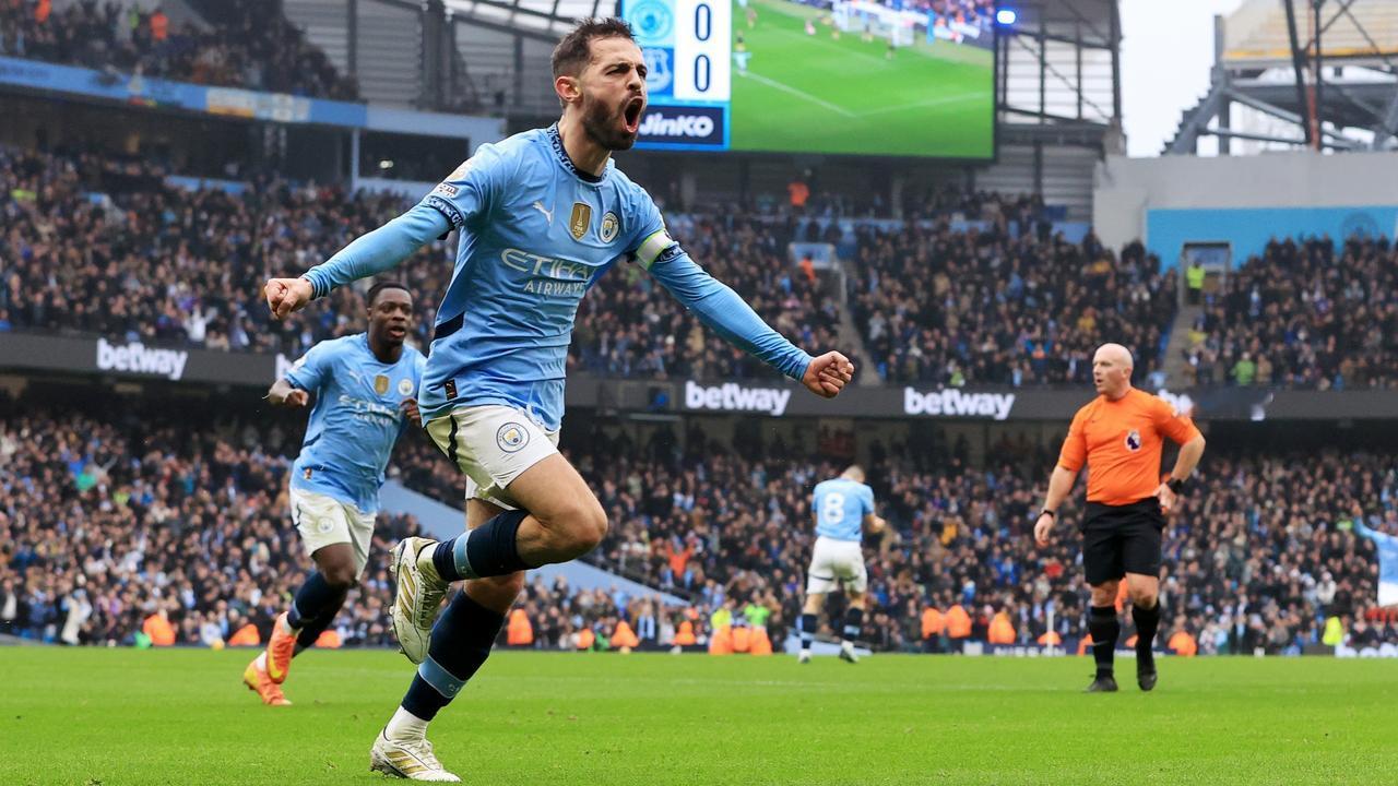 尤文图斯准备给B席开3年合同，税后700万欧年薪+200万浮动。这也表明了尤文