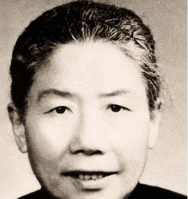 曾国藩曾侄孙女曾昭燏巾帼不让须眉，海外留学，从事考古事业，护送珍贵文物回国，毕生