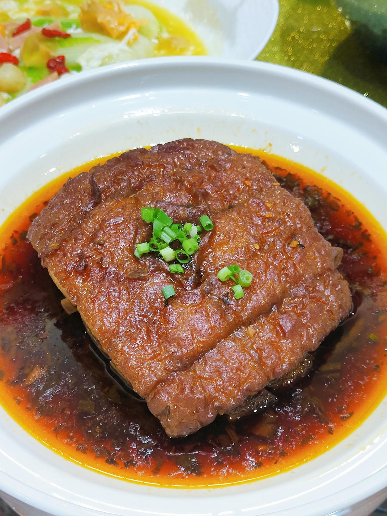 周末来浏阳，看烟花，吃美味蒸菜吧！浏阳何阳蒸菜馆美食推荐：1、何阳招牌蒸肉