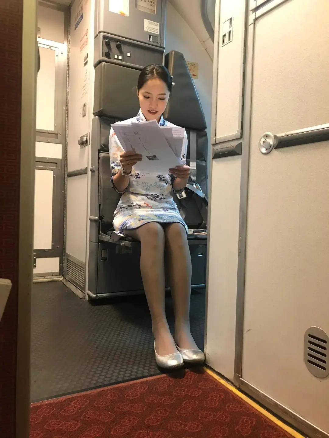 坚持打卡第十六天！！！海航空姐