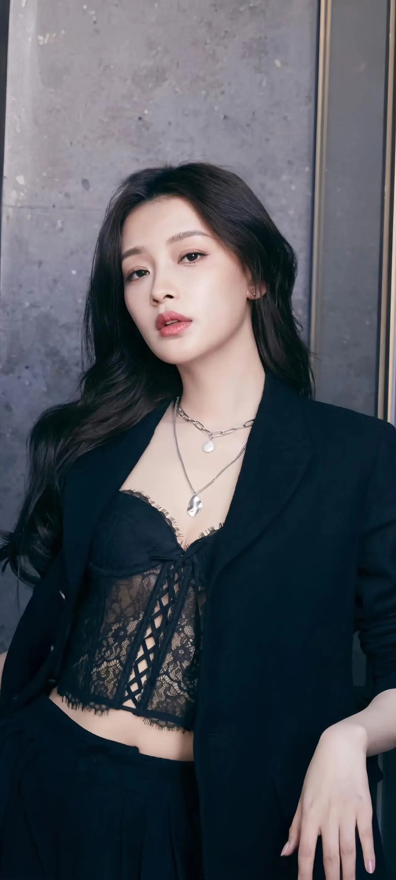 孙怡 性感女神    ，我的舞台我做主！ 👍又美又飒，美到极致，性感穿搭