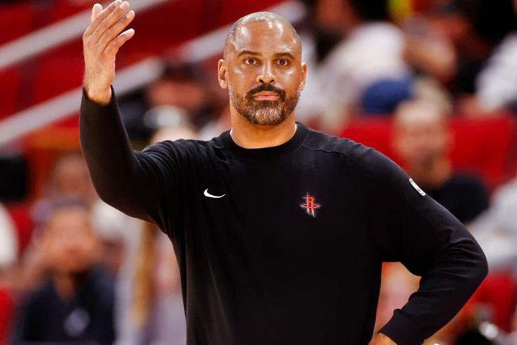 火箭94-101不敌湖人，系列赛大比分来到0-2。乌度卡赛后疯狂甩锅，金句不断