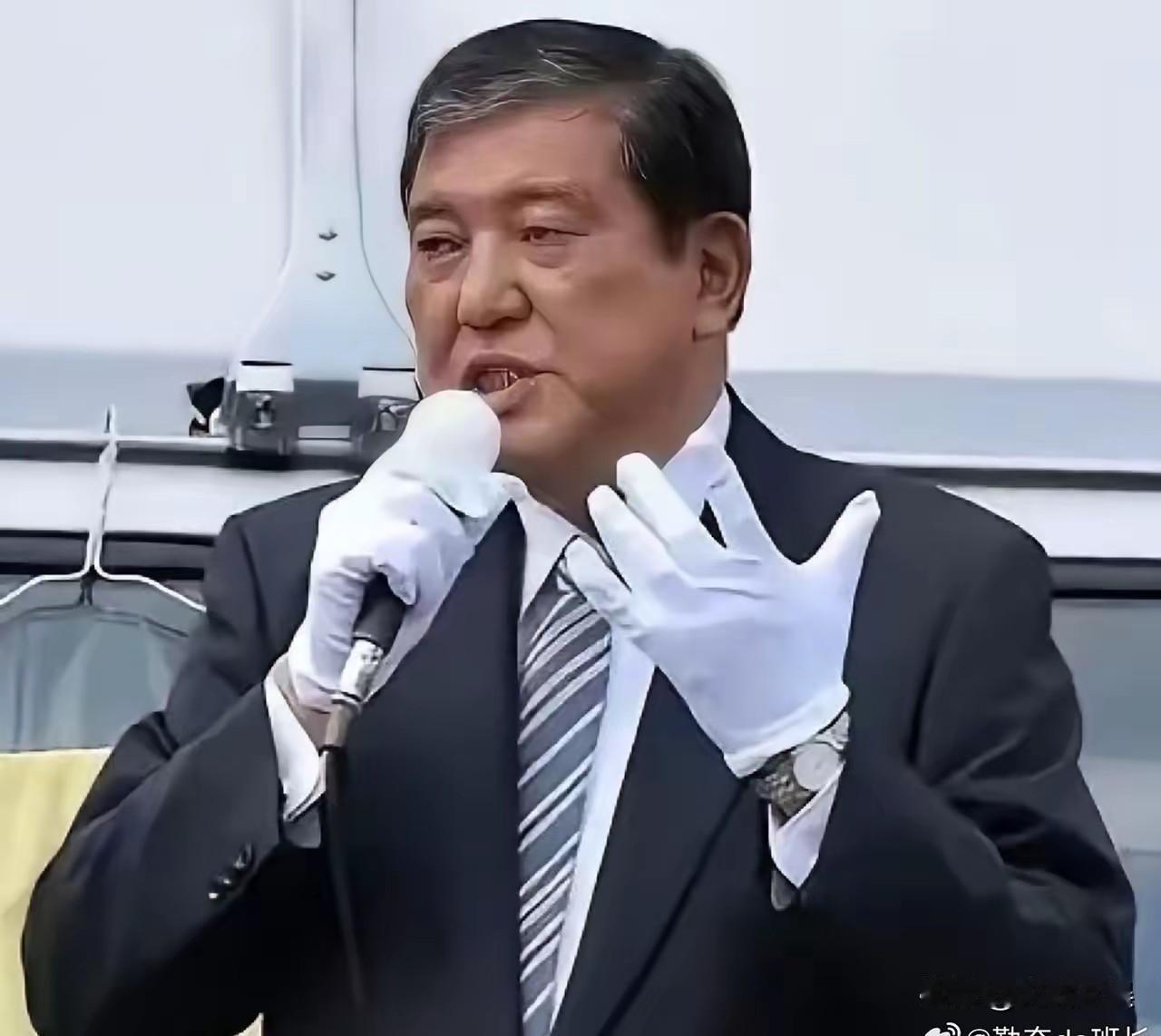 日本前首相石破茂多次警示同僚，中日绝不能开战，否则日本必遭亡国之祸！他说，如今中