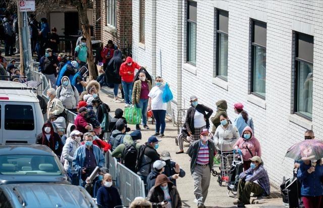 就问特朗普急不急，如今美国国债已经悄咪咪冲破39万亿美元，更吓人的是，从38万亿