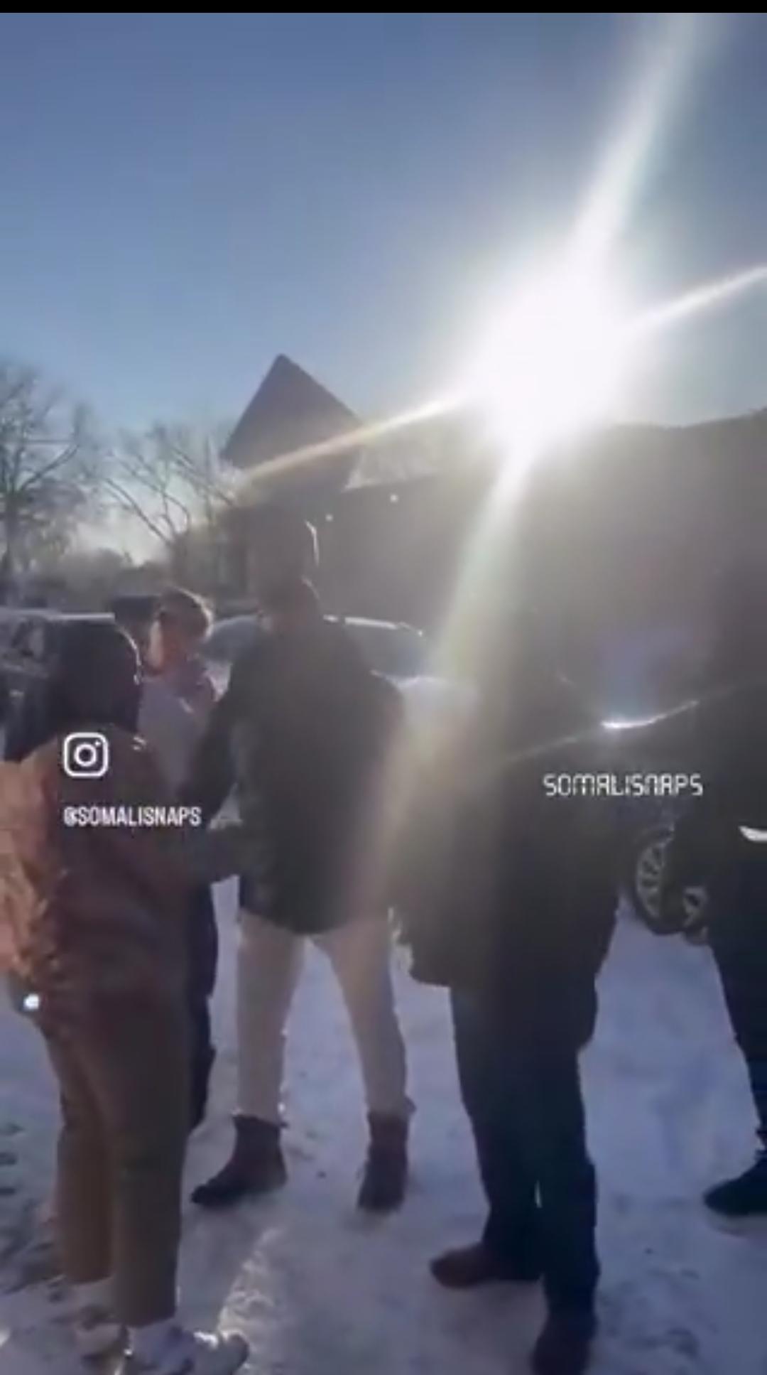 🇺🇸🇸🇴“你为什么不去白人开的店？”——尼克·雪莉在明尼苏达州一家索马