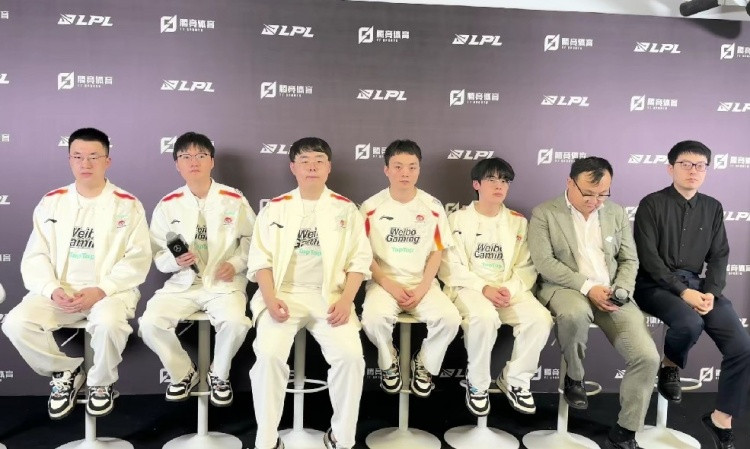 WBG赛后群访 Xiaohu: 今天压力很大 相信大家后面会越打越好