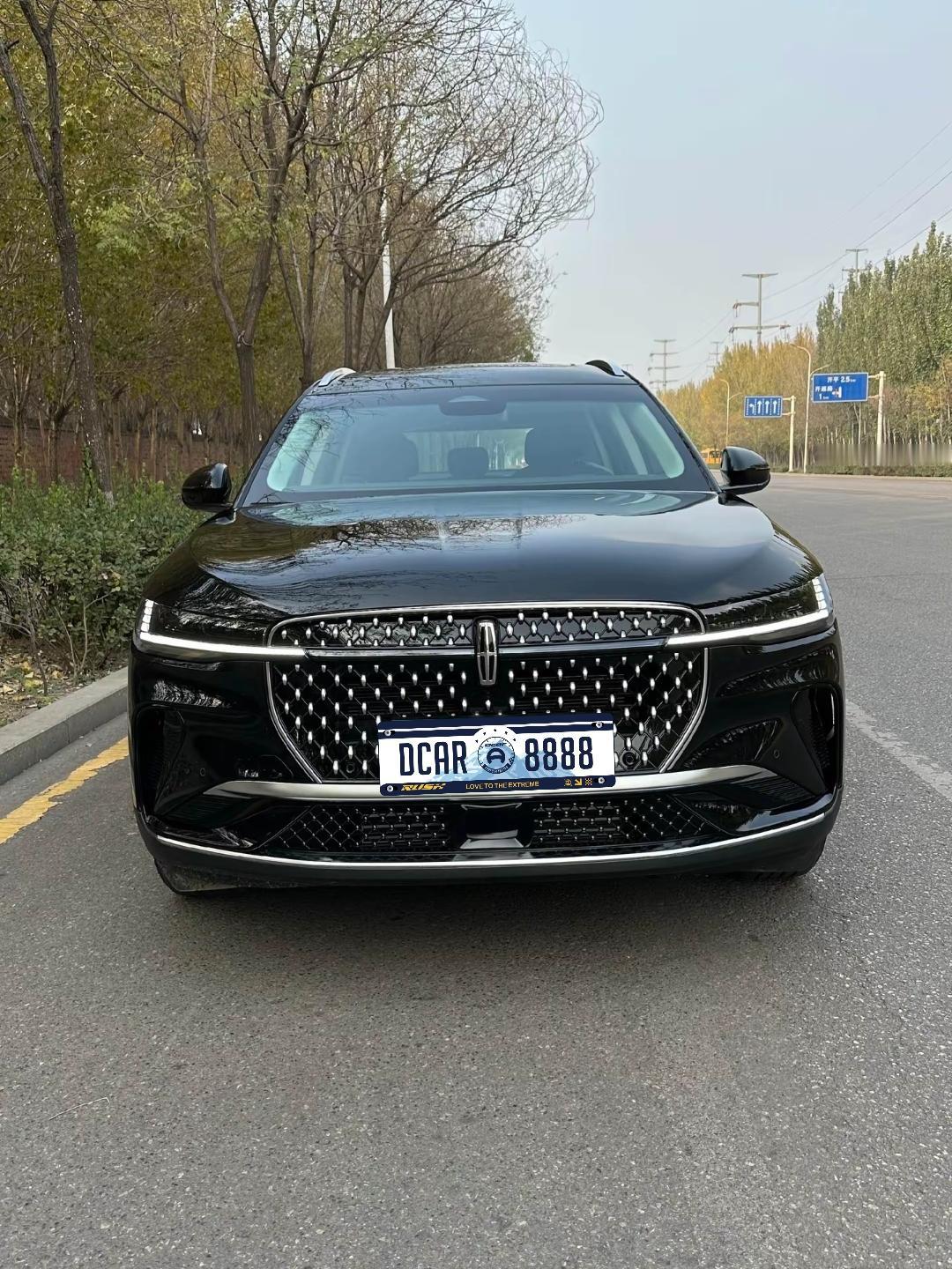 航海家是二线豪华品牌林肯的中型SUV，价格优惠很大。空间配置表现非常不错，兼顾家