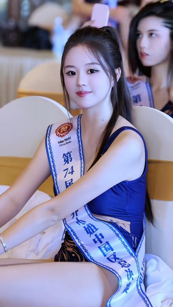 要比广西甘蔗还甜的，广西玉林甜妹刘世欣，身高180，世界小姐广西总冠军选美冠军