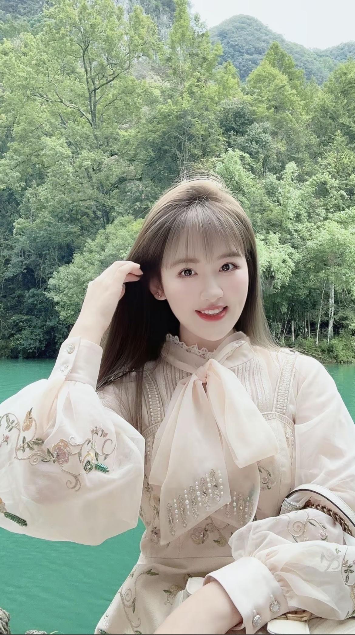 绿水悠悠，仙女下凡…