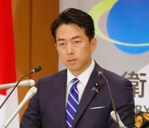警钟敲响！9月11日，日本防卫大臣小泉进次郎在记者会上公开表态，在修订“安保三文