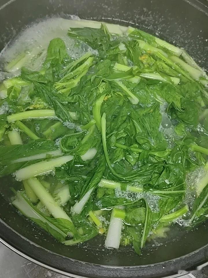 是不是人到了一定的年纪，都对健康的追求更近了一步？以前我做菜只要好吃，只追求口