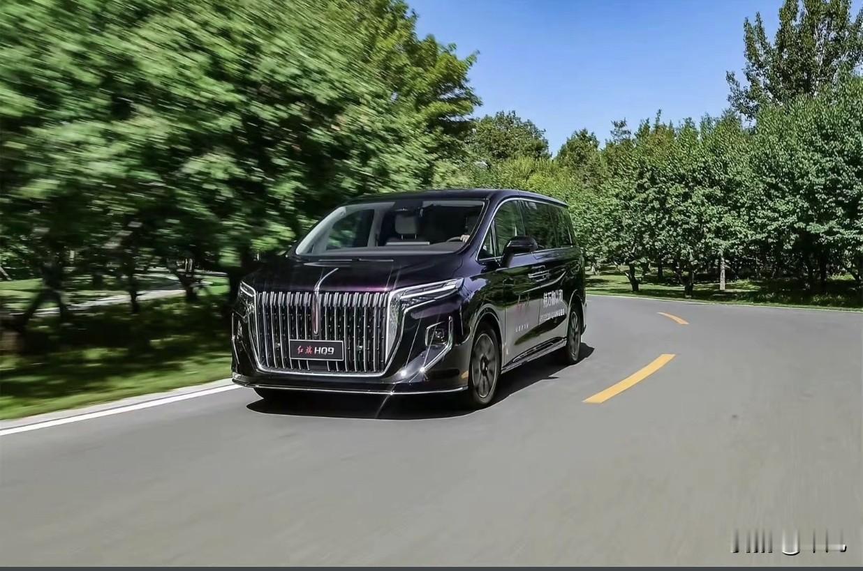 35万起买红旗HQ9PHEV？贵不贵？值不值？别急着看参数，我就说一句：这