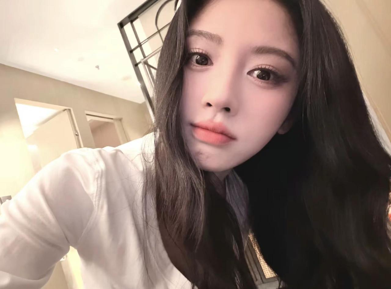这也太会拍了鞠婧祎苏绿夏向全世界安利鞠婧祎@鞠婧祎